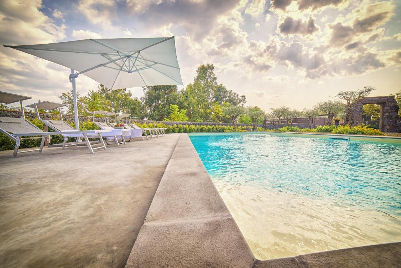 Il Casale Di Monacella Aparthotel Santa Venerina Bagian luar foto