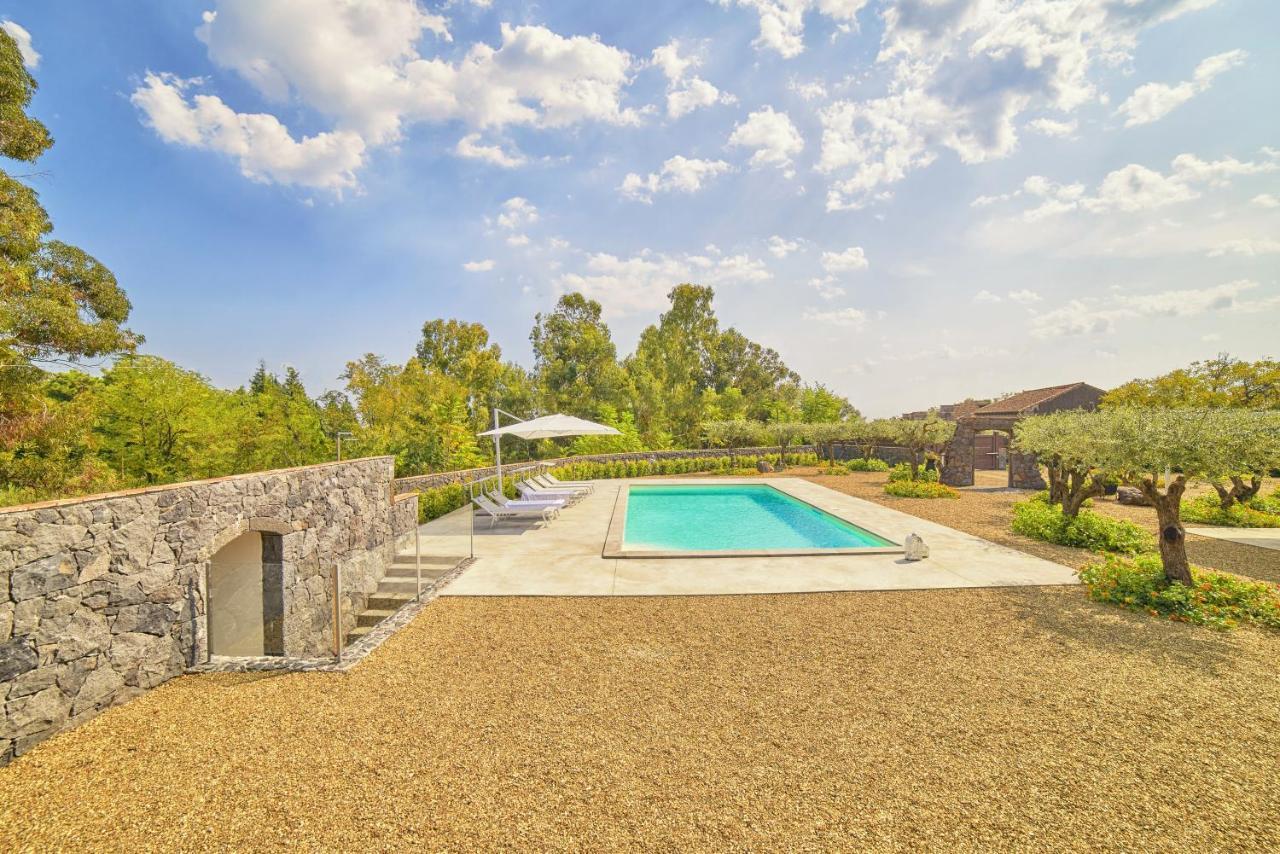 Il Casale Di Monacella Aparthotel Santa Venerina Bagian luar foto
