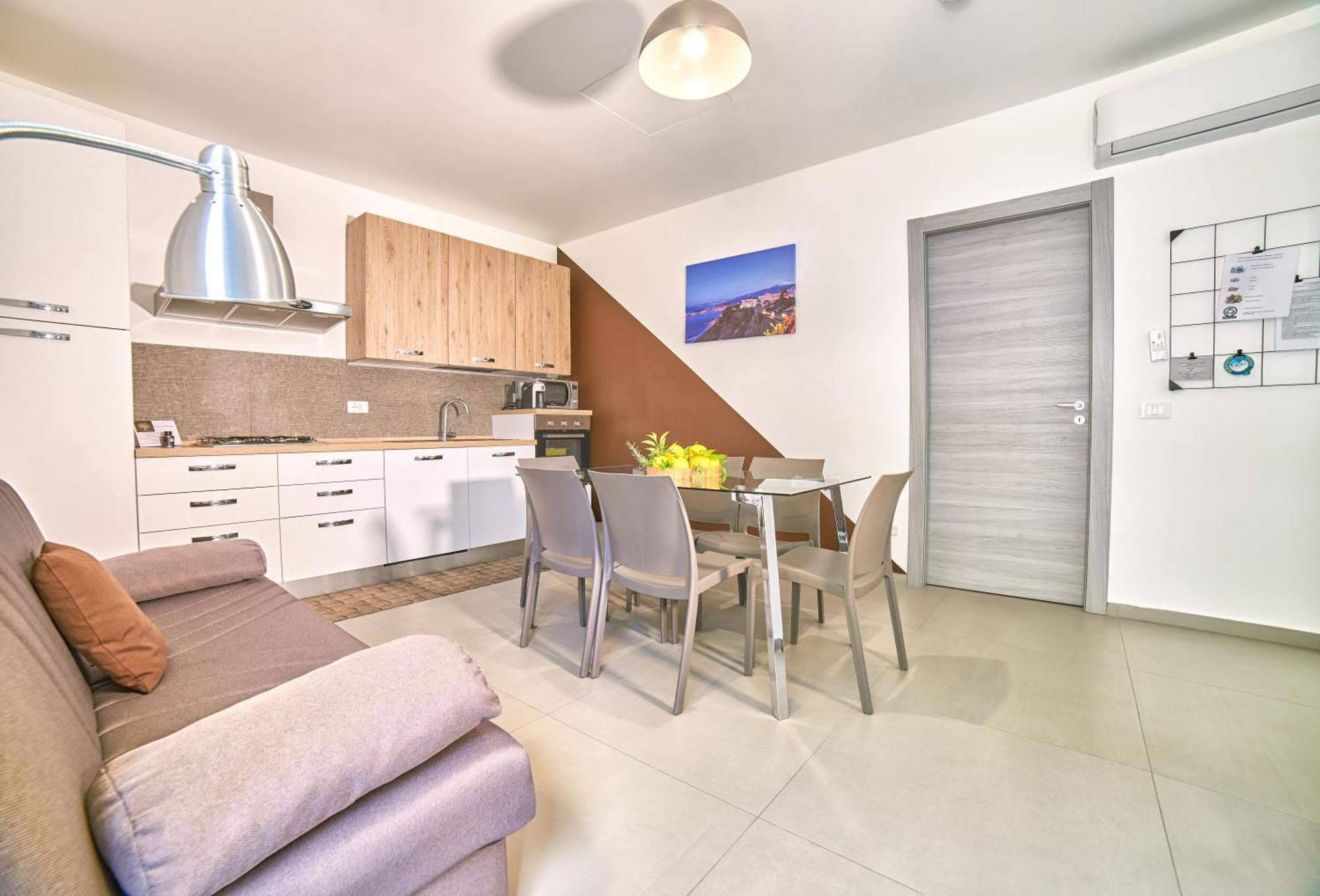 Il Casale Di Monacella Aparthotel Santa Venerina Bagian luar foto