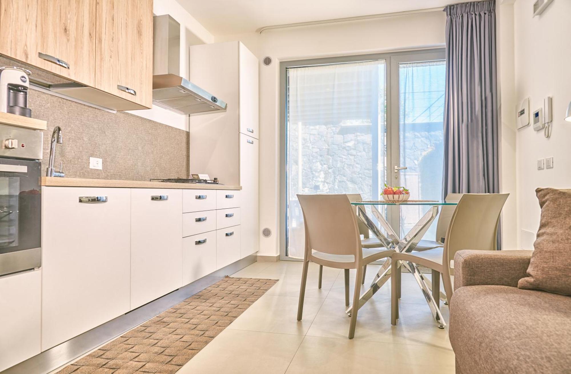 Il Casale Di Monacella Aparthotel Santa Venerina Bagian luar foto