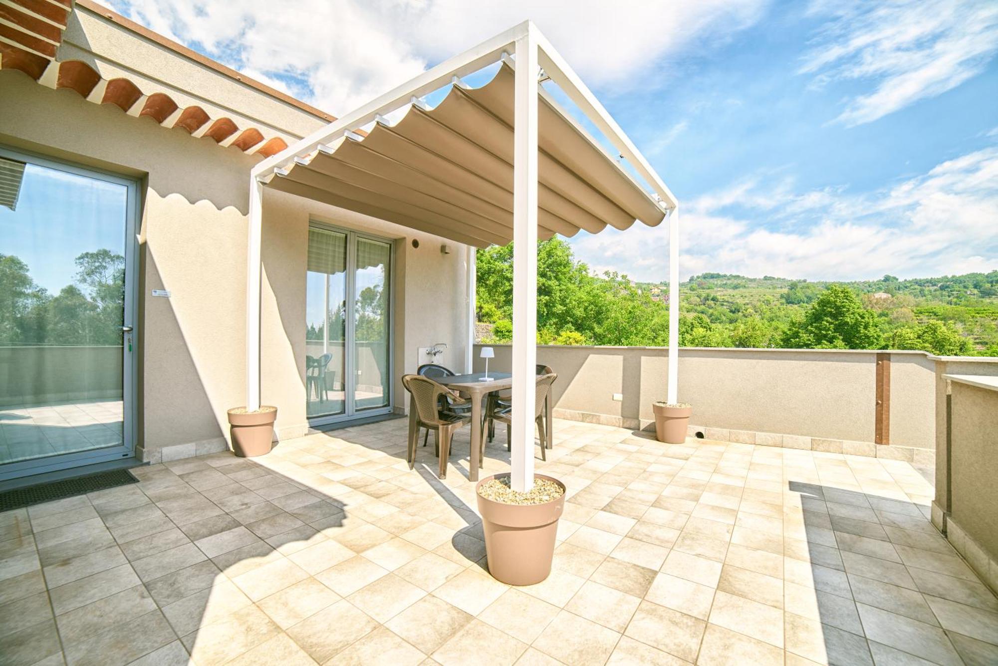 Il Casale Di Monacella Aparthotel Santa Venerina Bagian luar foto