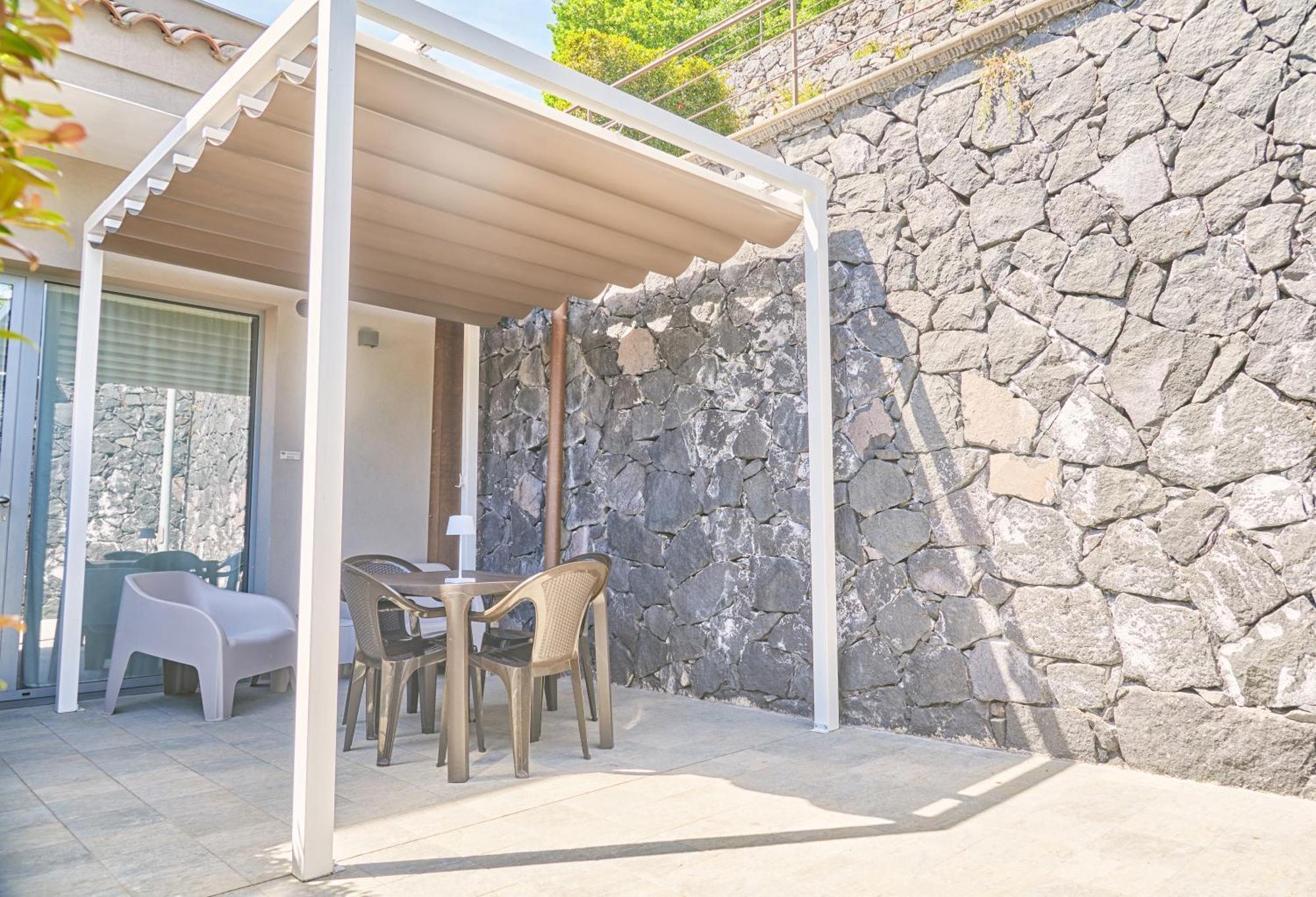 Il Casale Di Monacella Aparthotel Santa Venerina Bagian luar foto